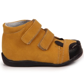 Drengesko med velcro kamel Kornecki 6448 brun