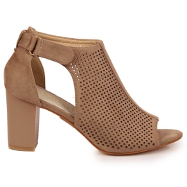 Damesandaler med velcro beige Sabatina