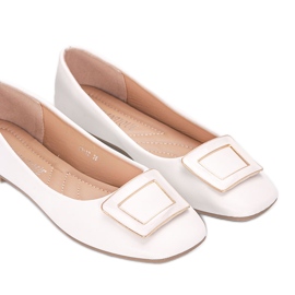 Purvis hvide ballerinaer