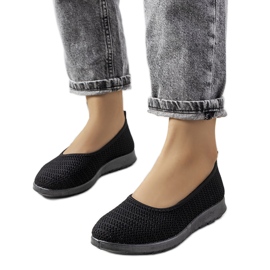 Sorte gennembrudte sneakers fra Ilse