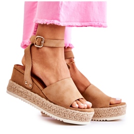 FE1 Suede sandaler på en kamel kile Lissabon beige
