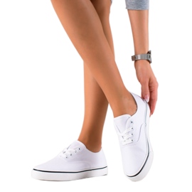 SHELOVET Sneakers til kvinder hvid
