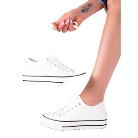 SHELOVET Sneakers på platformen hvid