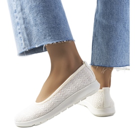 Beige Suvia sneakers til kvinder ecru