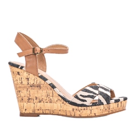 Beige sandaler med åben kile Veronica brun