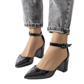 Sortlakerede Mubin pumps