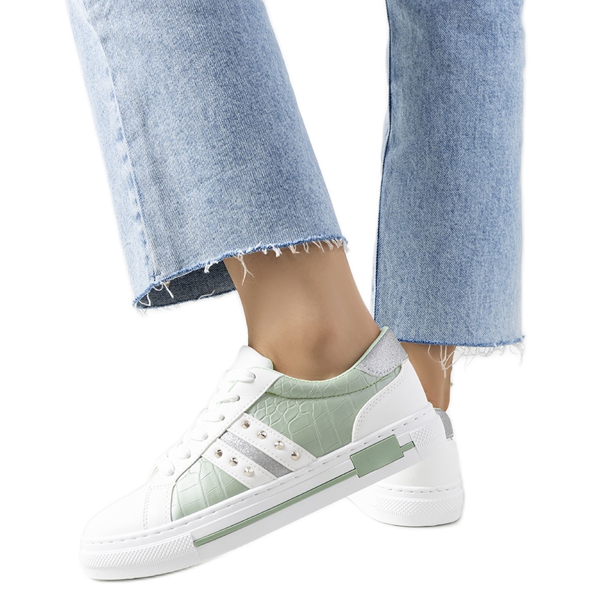 glæde Rug stribe Grønne sneakers med Luus nitter hvid - KeeShoes