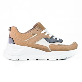 Komfortable Shelovet sneakers til kvinder på en tyk beige platform brun