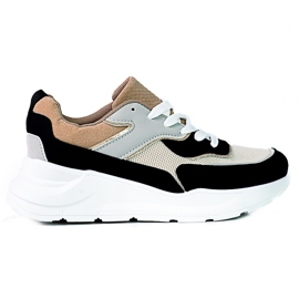 Komfortable Shelovet-sneakers til kvinder på en tyk sort og beige platform