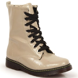 Varmlakerede støvler Kornecki Jr. KOR6017B beige