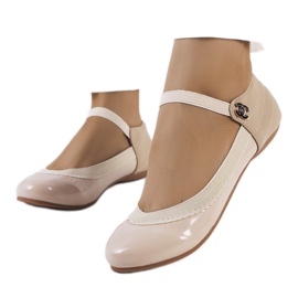 Beige ballerinaer med en elastisk Hari