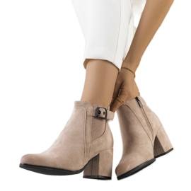 Beige ankelstøvler