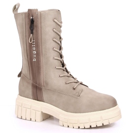 Komfortable damesko på platformen, isoleret beige Bugatti KK253096