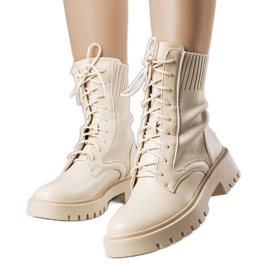 BM Beige sneakers fra Ensley