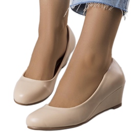 PA1 Beige kilepumper fra Arlai
