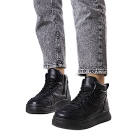 Sorte isolerede sneakers fra Korti