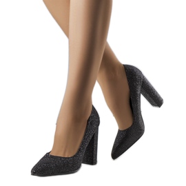 BM Sorte brokade pumps fra Belle