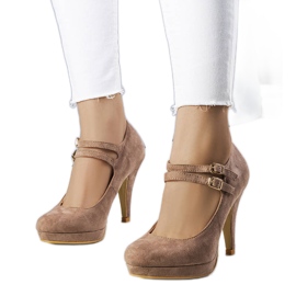 Beige højhælede pumps fra Quinn