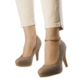 Emily brown pumps med høj hæl beige