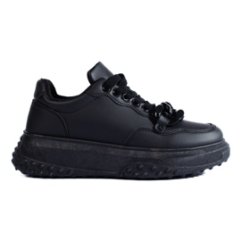 Sorte sneakers til kvinder med en Shelovet-kæde