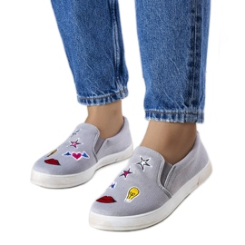 Grå tekstilsneakers med patches fra Anais