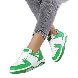 Kristies grønne platform sneakers hvid