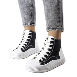 Sorte platformssneakers fra Terri