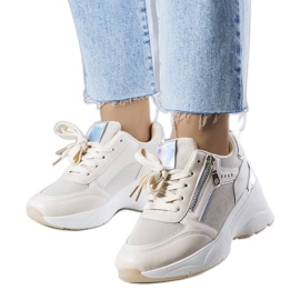 Beige wedge sneakers fra Stacey