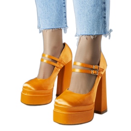 Orange højhælede pumps fra Lynn