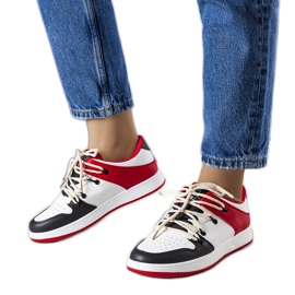 Sorte og røde retro sneakers hvid
