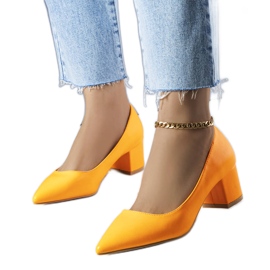 Orange pumps med hæle fra Gail