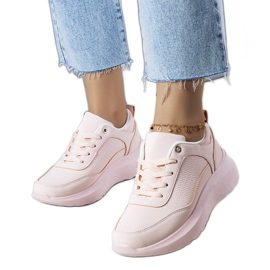 Pink sneakers på en moderigtig Panetier-sål lyserød
