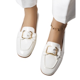 Hvide lak loafers fra Erica
