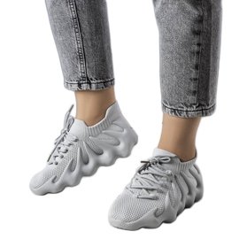 Grå luftige sneakers fra Muriel