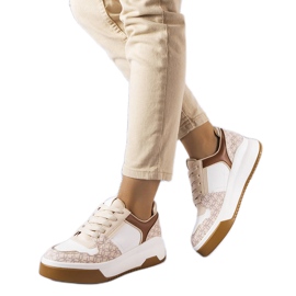 Brune sneakers dekoreret med Grandbois monogram