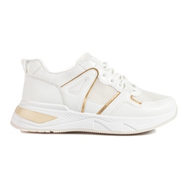 Kvinders hvide sneakers på en tyk sål Shelovet
