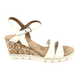 Caprice Wedge Lædersandaler 9-28710-20 160 Hvid Softnap