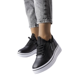 Sorte sneakers med lav kile fra Mathieu