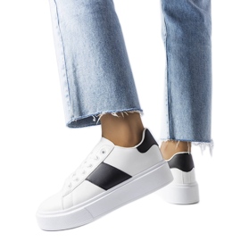 Hvide sneakers med sort stribe fra Aurélie