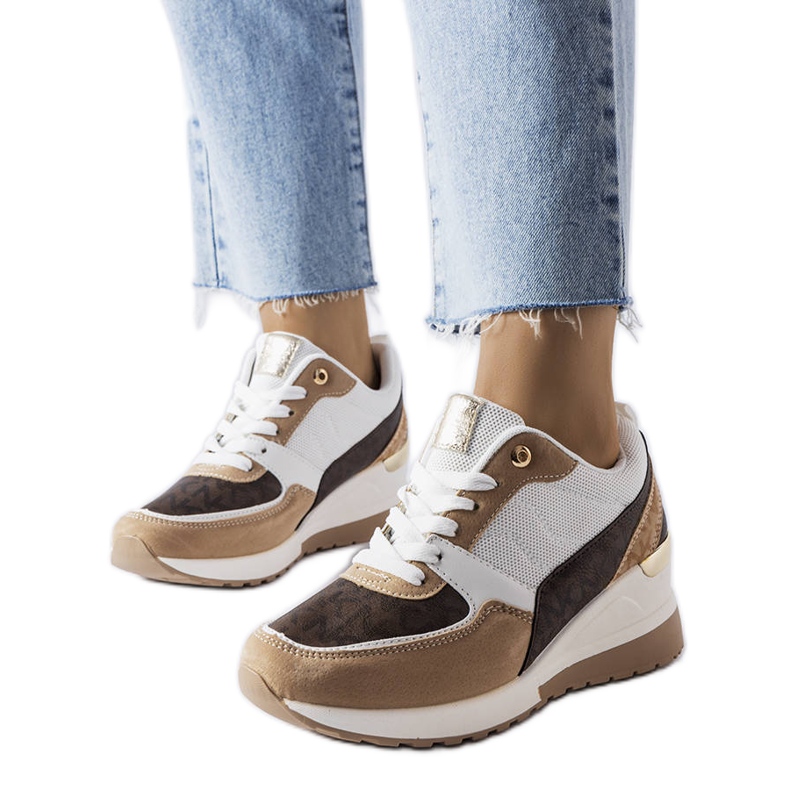 Hvide og brune wedge sneakers fra Fongemie