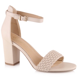 Kvinders beige sandaler på post eVento 5945