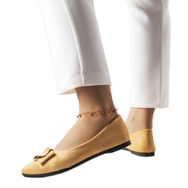 Beige ballerinaer dekoreret med Rémy rhinsten