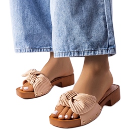 Beige slides med lav hæl fra Rochefort