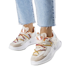 Beige sneakers i blandet stof fra Traci
