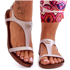 Flade sandaler med dekoration S.Barski KV-5541-45 Beige