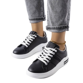 Sorte platformssneakers fra Lanoie