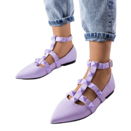 Lilla ballerinaer med en spektakulær Blur-lukning violet