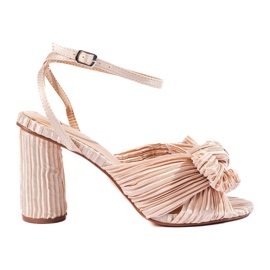 Shelovet beige højhælede sandaler i tekstil