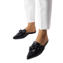 Sorte elegante sandaler med kæde fra Patenaude