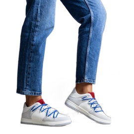 Aucoin grå sneakers med marineblå snørebånd hvid